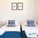 - Sea View Apartamento