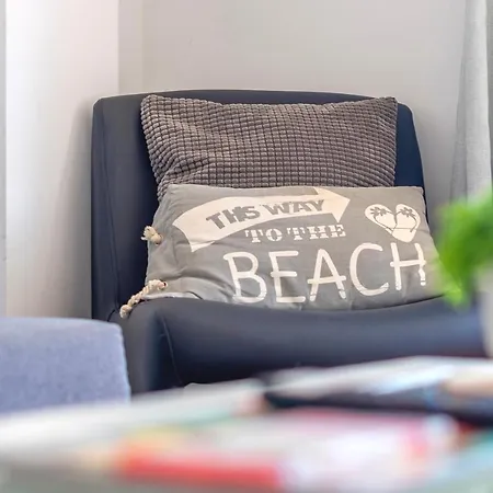 - Sea View Апартаменты *